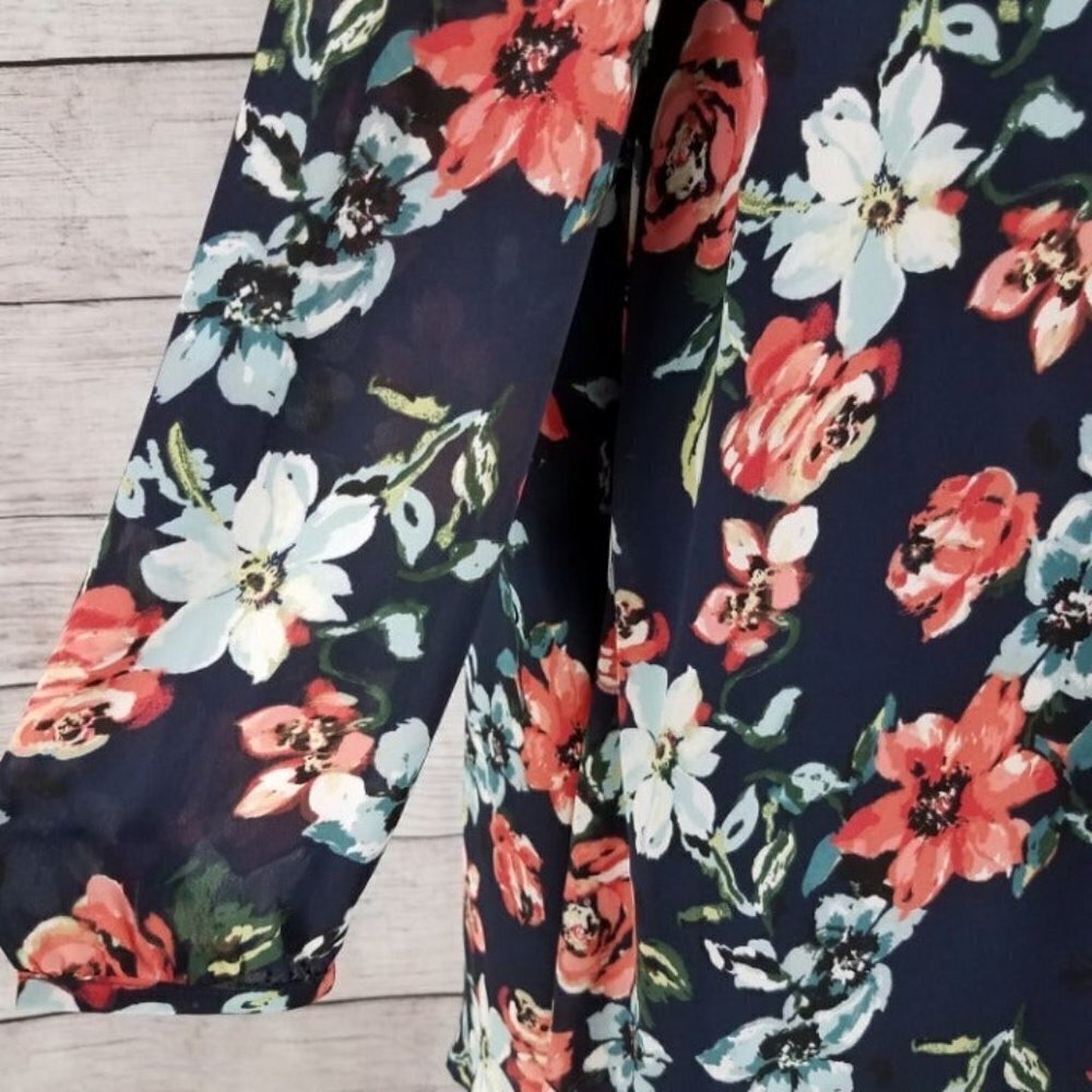 Revolve Cupcakes and Cashmere Size M Floral Shift Mini Dress Long sleeves - Picture 5 of 8